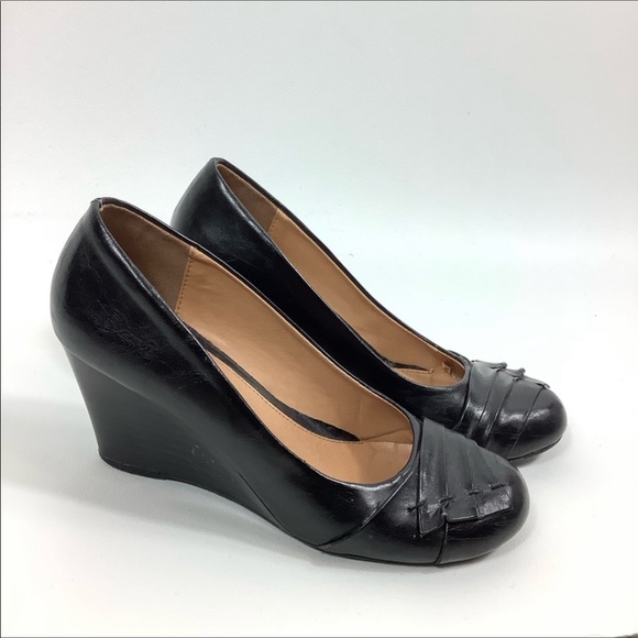 CL by Laundry “In Luck” Black Wedge Shoes - Picture 2 of 9